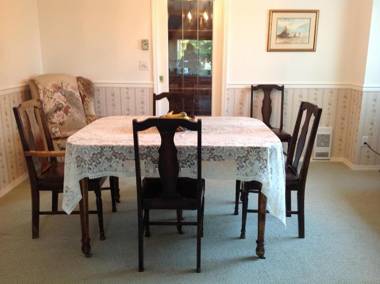 Laurel's Cottage by Elevate Rooms