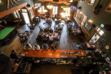 Wild Renfrew Seaside Cottages