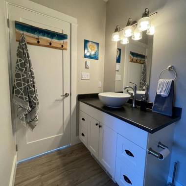 Port Renfrew Oceanfront Retreat