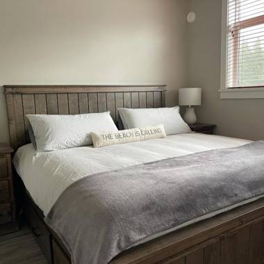 Port Renfrew Oceanfront Retreat