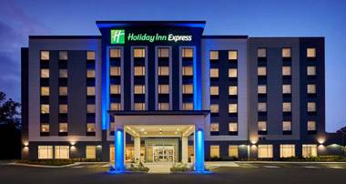 Holiday Inn Express - Sarnia - Point Edward an IHG Hotel