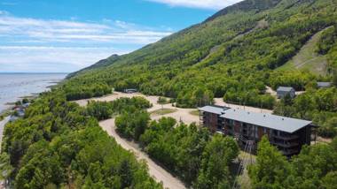Les Caches de la Grande Pointe