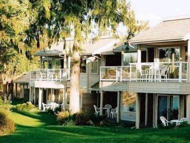 Pacific Shores Resort and Spa