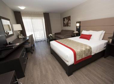 Ramada by Wyndham Ottawa On The Rideau