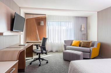 Courtyard by Marriott Oshawa