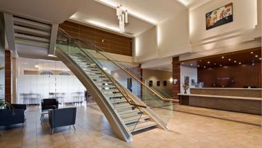 Best Western Plus Orangeville Inn & Suites