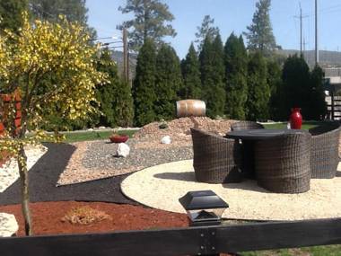 Vintage Merlot Bed and Breakfast