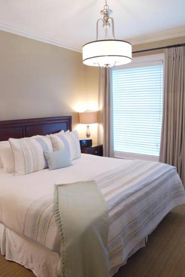 124 on Queen Hotel & Spa