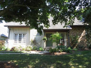 Cedar Gables Bed & Breakfast