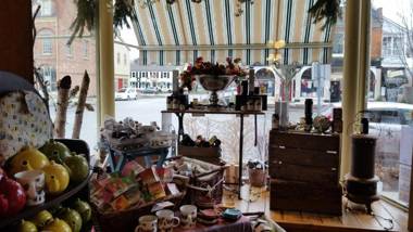 Greaves Sweet Escape