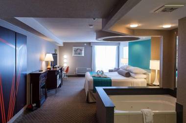 Howard Johnson Plaza by Wyndham by the Falls Niagara Falls