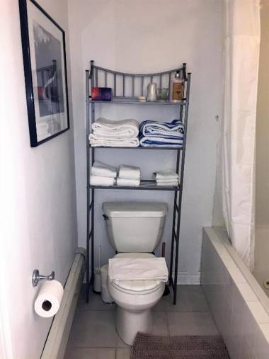 Ellis House Bed & Breakfast