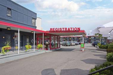 Thriftlodge at the Falls