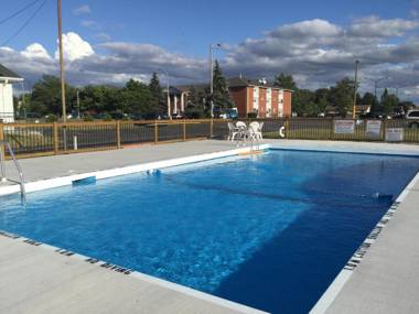 A1 Holiday Family House