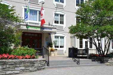 Holiday Inn Express & Suites Tremblant an IHG Hotel