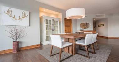 L'Altitude by Rendez-Vous Mont-Tremblant