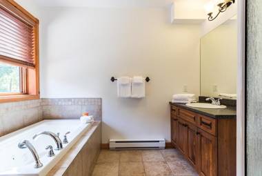 Clairière by Tremblant Sunstar