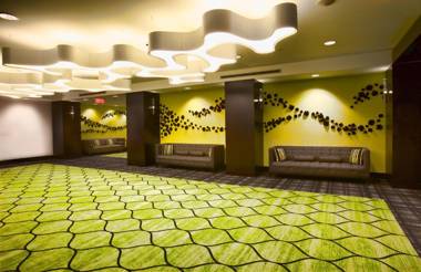 DoubleTree By Hilton Montreal