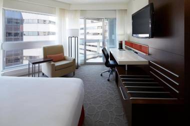 Delta Hotels by Marriott Montreal