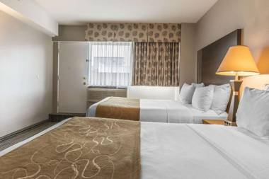 Comfort Suites Downtown