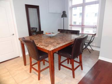 Apart Hotel Montreal by Les Terrasses Saint Urbain