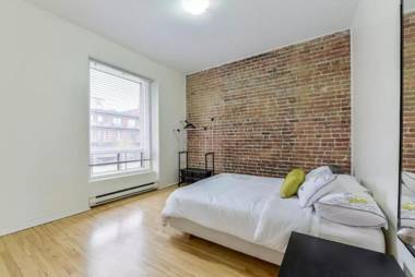 3-Bedroom Apartment on Montreal’s St-Denis Street