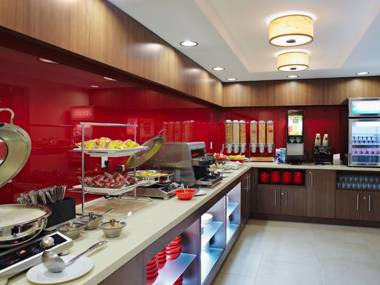 TownePlace Suites by Marriott Mississauga-Airport Corporate Centre