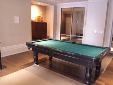 2 Bedroom 1 Bathroom Prime Location in Mississauga