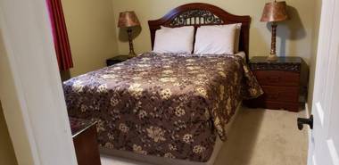 Malahat Bungalows Motel