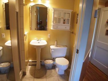 Au Manoir de la rue Merry