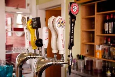 Salt Shaker Deli & Inn