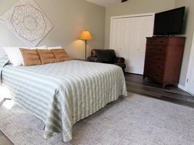 Paradise Canyon Golf Resort Signature Condo 380