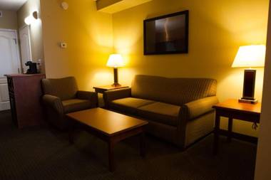 Best Western Plus Service Inn & Suites