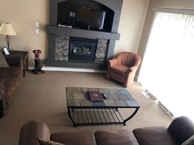 Paradise Canyon Golf Resort Luxury Condo U405