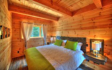 Le Val d'Isère - Les Chalets Spa Canada