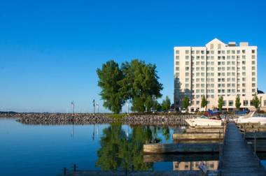 Residence Inn by Marriott Kingston Water's Edge