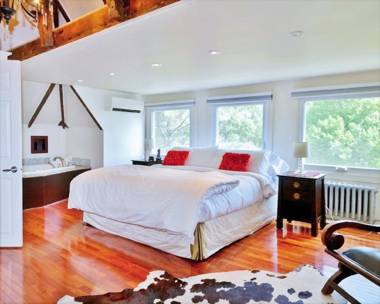 All Suites Whitney Manor