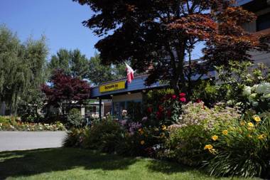 Recreation Inn and Suites