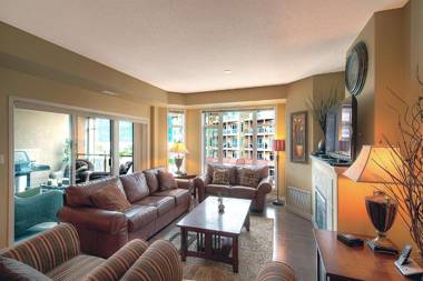 Sunset Waterfront Resort by Discover Kelowna Resort Accommodations