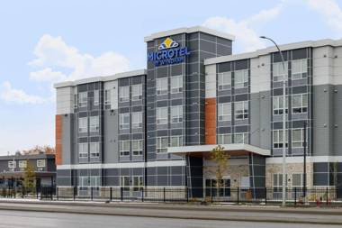 Microtel Inn & Suites by Wyndham Kelowna