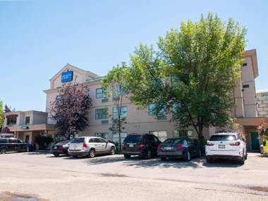 Pacific Inn & Suites Kamloops