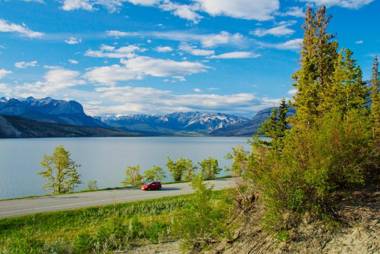 Overlander Mountain Lodge