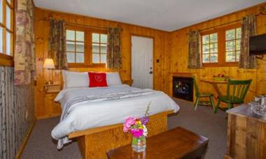 Bear Hill Lodge