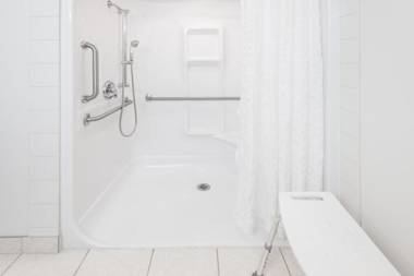 Super 8 by Wyndham High River AB