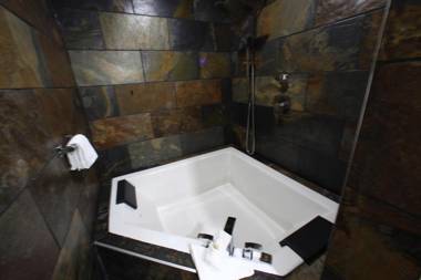 Rockwater Secret Cove Resort