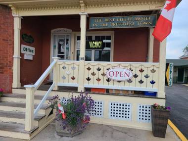 Maple Leaf Motel