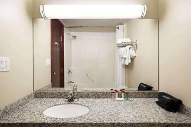 Ramada by Wyndham Edson