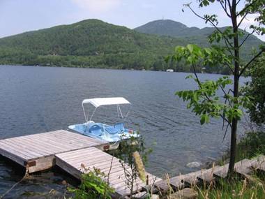 Cottages du Lac Orford Cottage A Côté Raquettes Cottage B Côté Skis