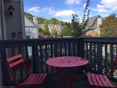 Gorgeous Loft in the Heart of Blue Mountain