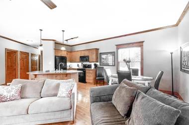 Condo 107 at Snowbridge